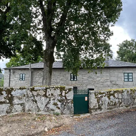 Rectoral De Romean Auberge de jeunesse O Corgo