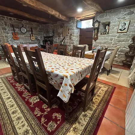 Rectoral De Romean Albergue