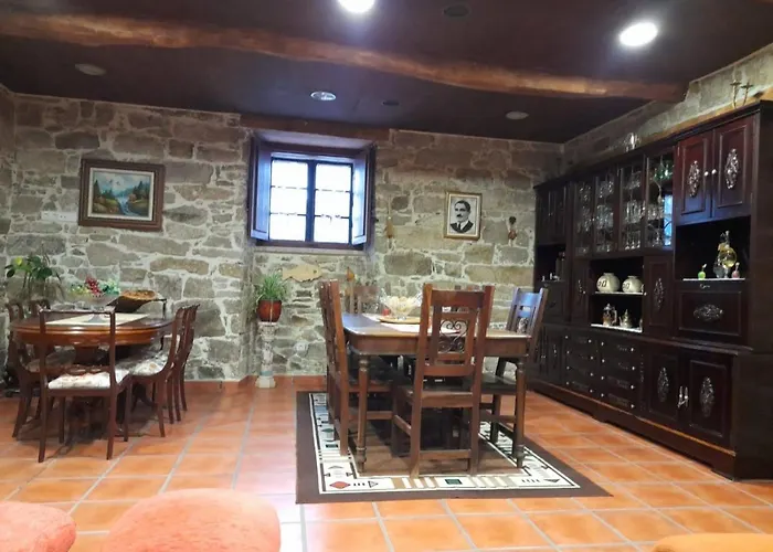 Rectoral De Romean 호스텔