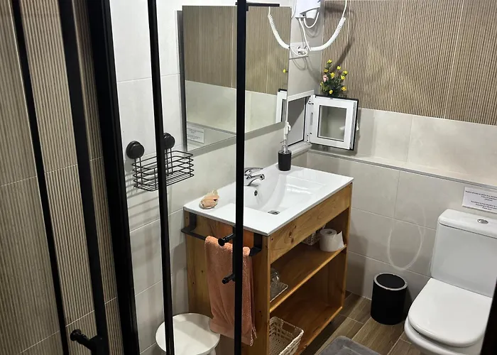 Hostal Rectoral De Romean